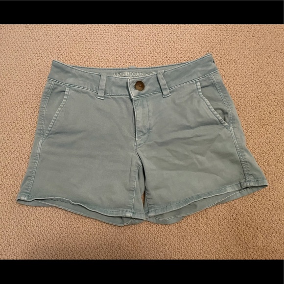 American Eagle sage green midi twill shorts - Picture 5 of 6